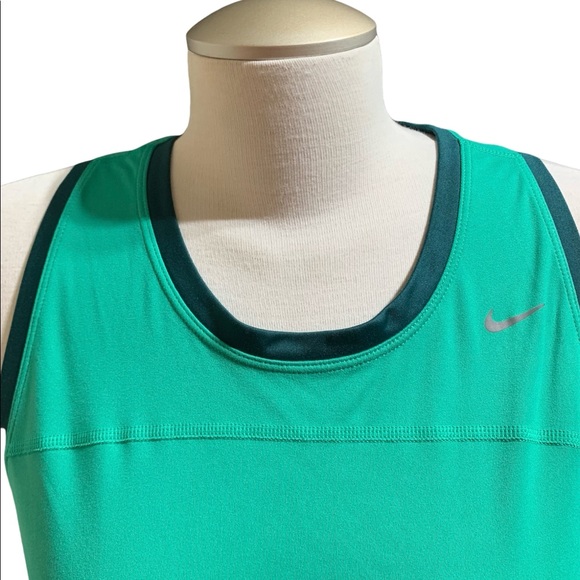 Nike Green Dri-Fit Sleeveless Running Tank Top Size Large - Picture 2 of 10